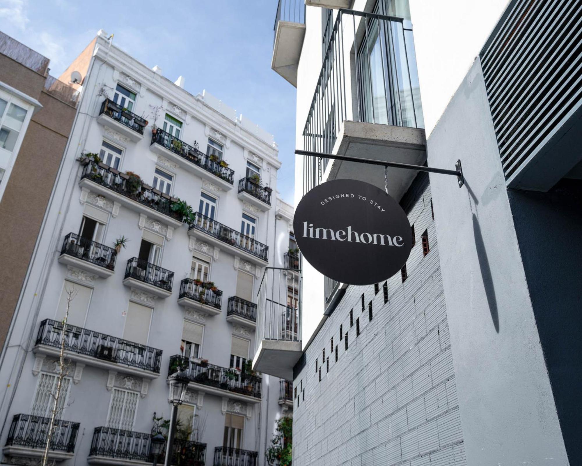 Limehome Valencia Carrer De Sant Jacint Exterior photo