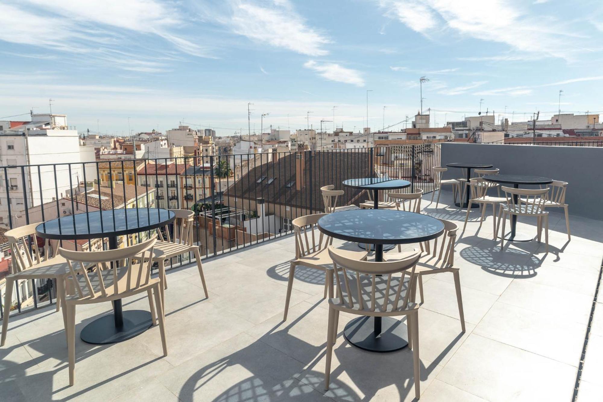 Limehome Valencia Carrer De Sant Jacint Exterior photo