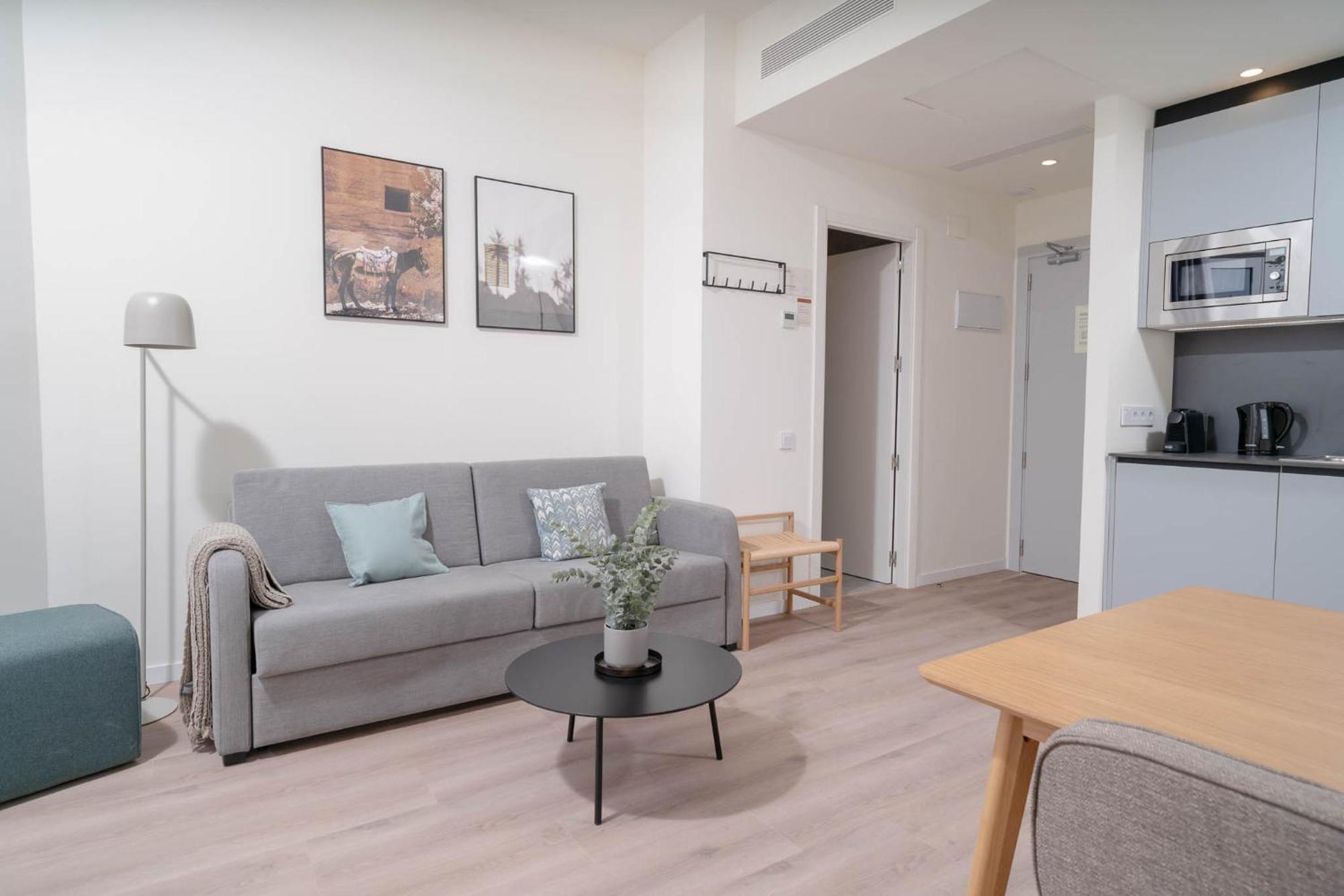 Limehome Valencia Carrer De Sant Jacint Exterior photo