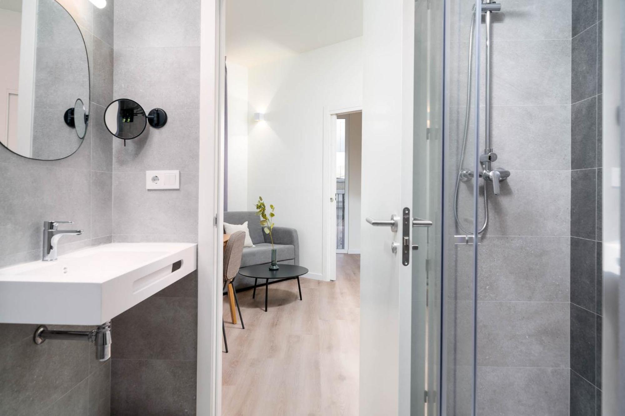 Limehome Valencia Carrer De Sant Jacint Room photo