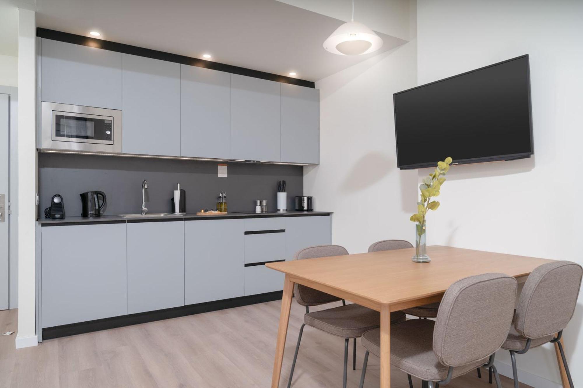 Limehome Valencia Carrer De Sant Jacint Room photo